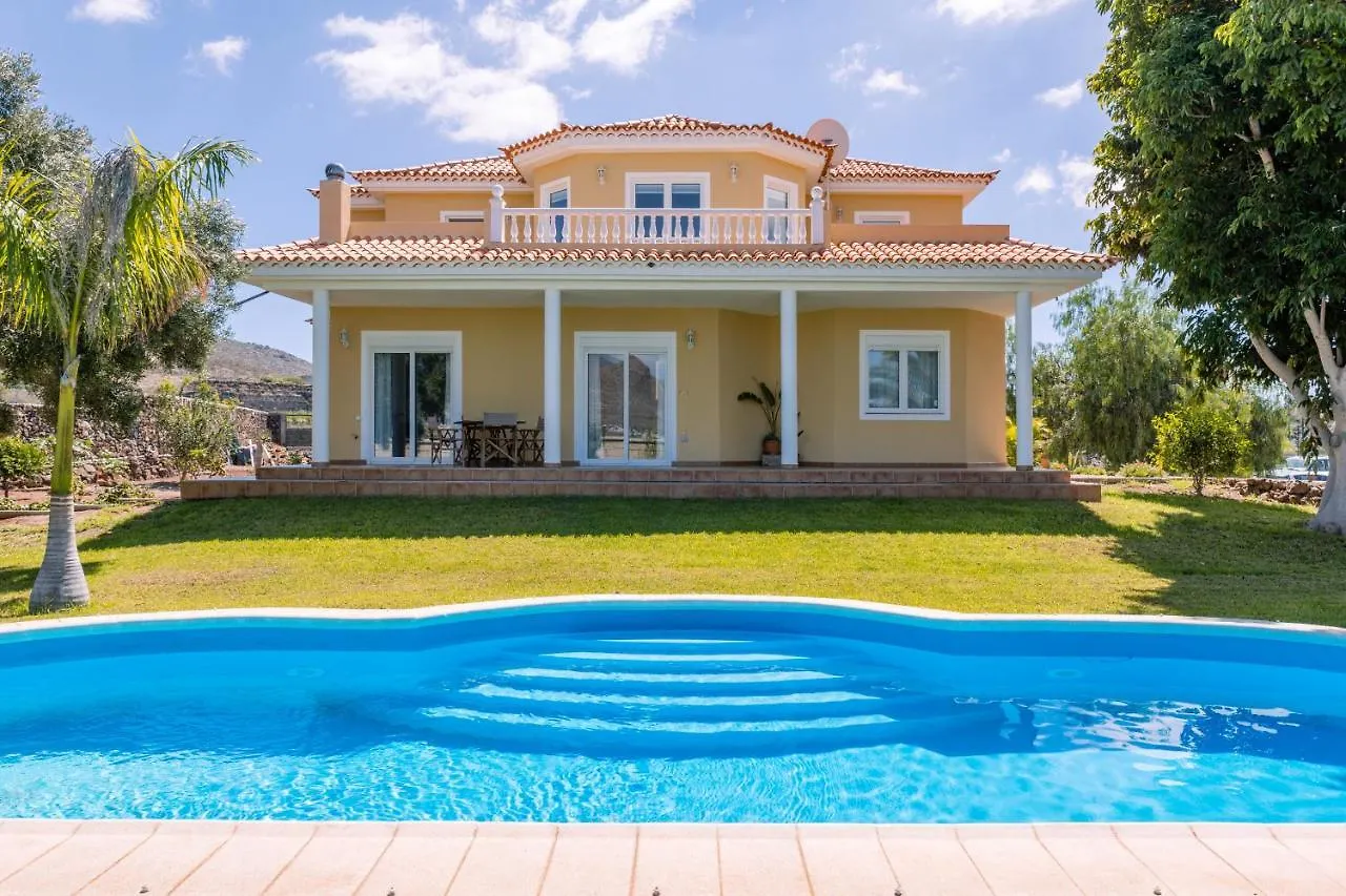 Modern Villa With Private Pool And Mountain Views Arona  Arona (Tenerife)