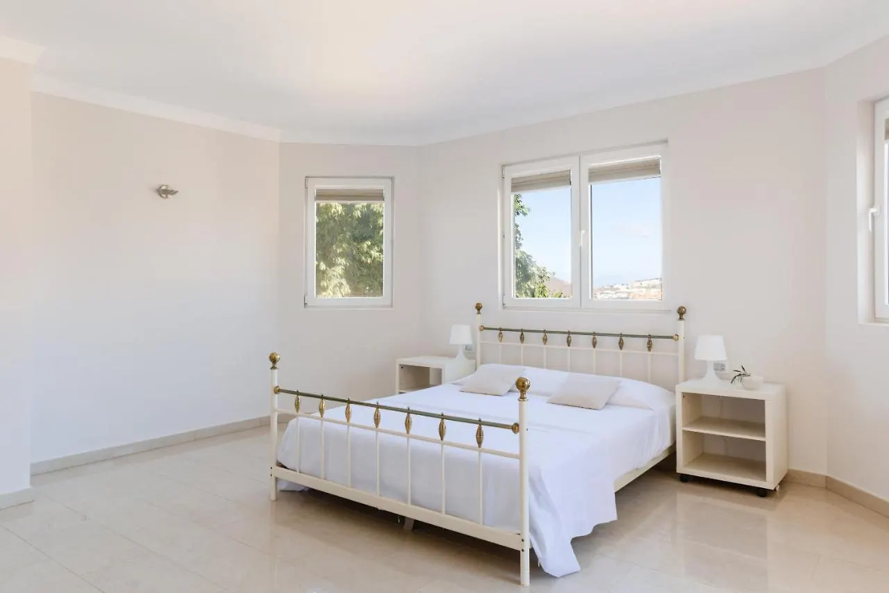 Modern Villa With Private Pool And Mountain Views Arona  Arona (Tenerife)