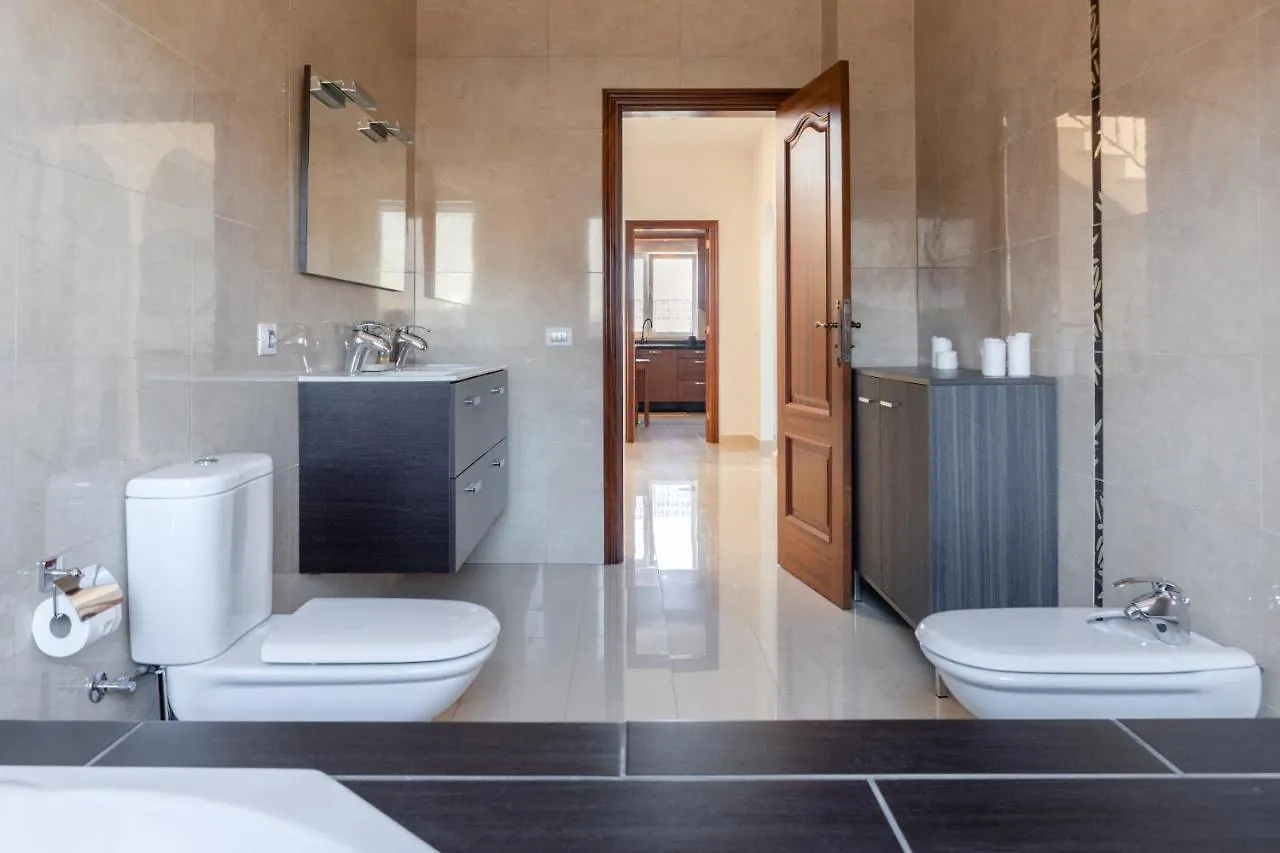 Modern Villa With Private Pool And Mountain Views Arona  0*, Arona (Tenerife)