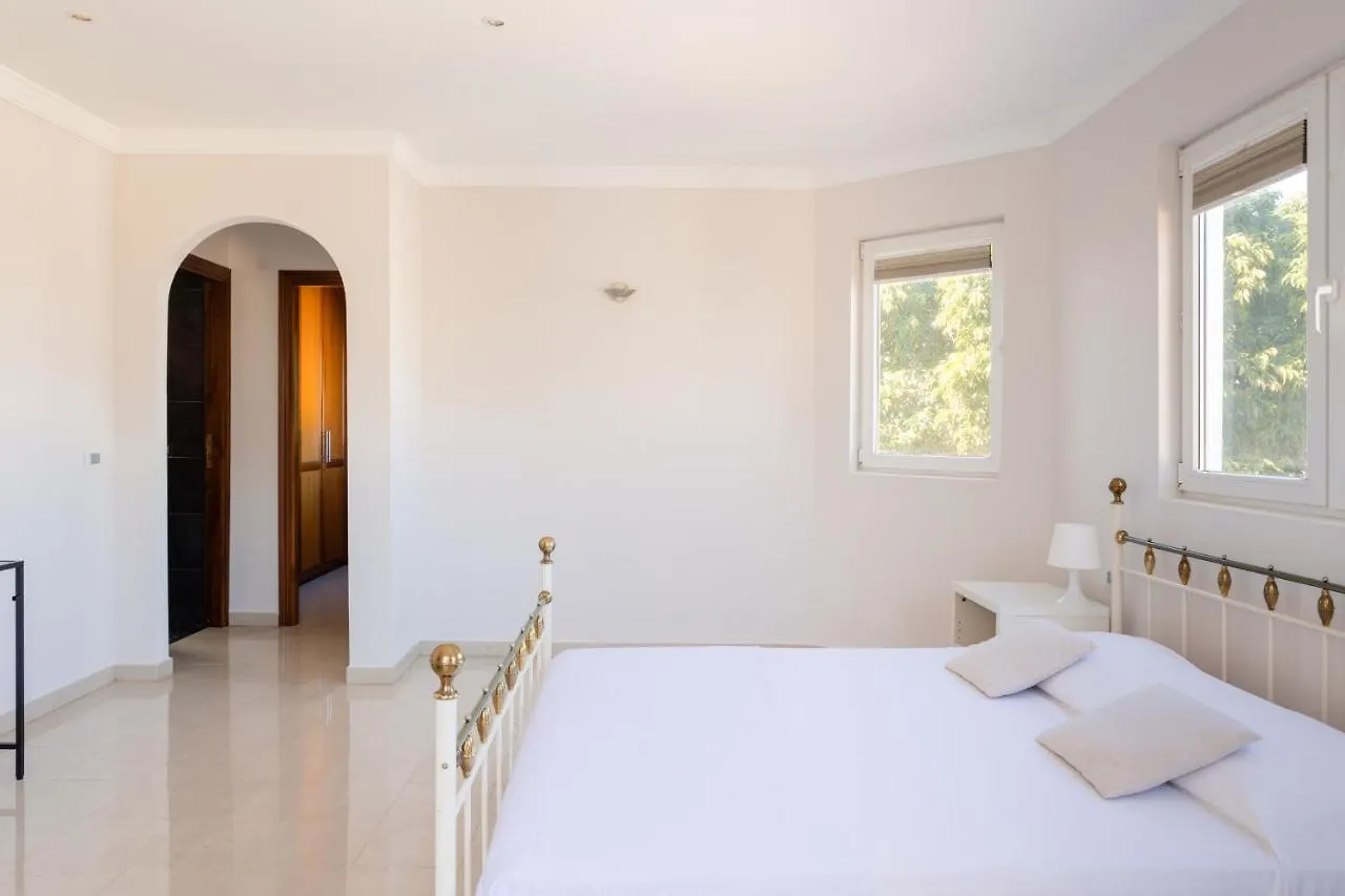 Modern Villa With Private Pool And Mountain Views Arona